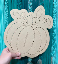 Load image into Gallery viewer, Pumpkin String Art Template
